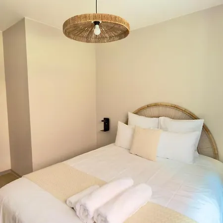 Abyssea - Chic Centre-ville & Netflix Apartman