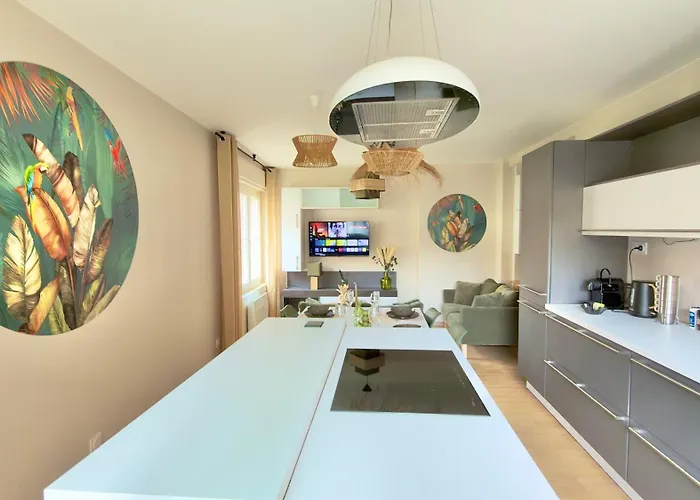 Abyssea - Chic Centre-ville & Netflix Apartman