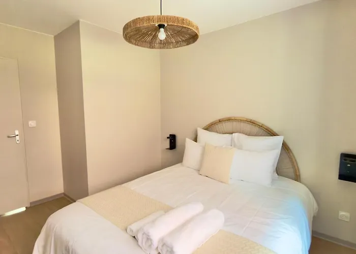 Abyssea - Chic Centre-ville & Netflix Apartman