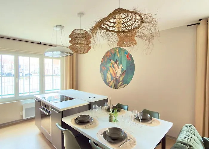 Abyssea - Chic Centre-ville & Netflix Apartman *