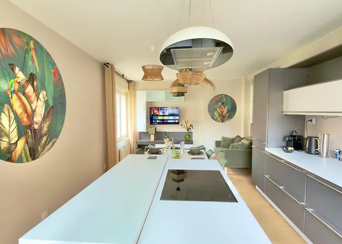 Abyssea - Chic Centre-ville & Netflix Apartman